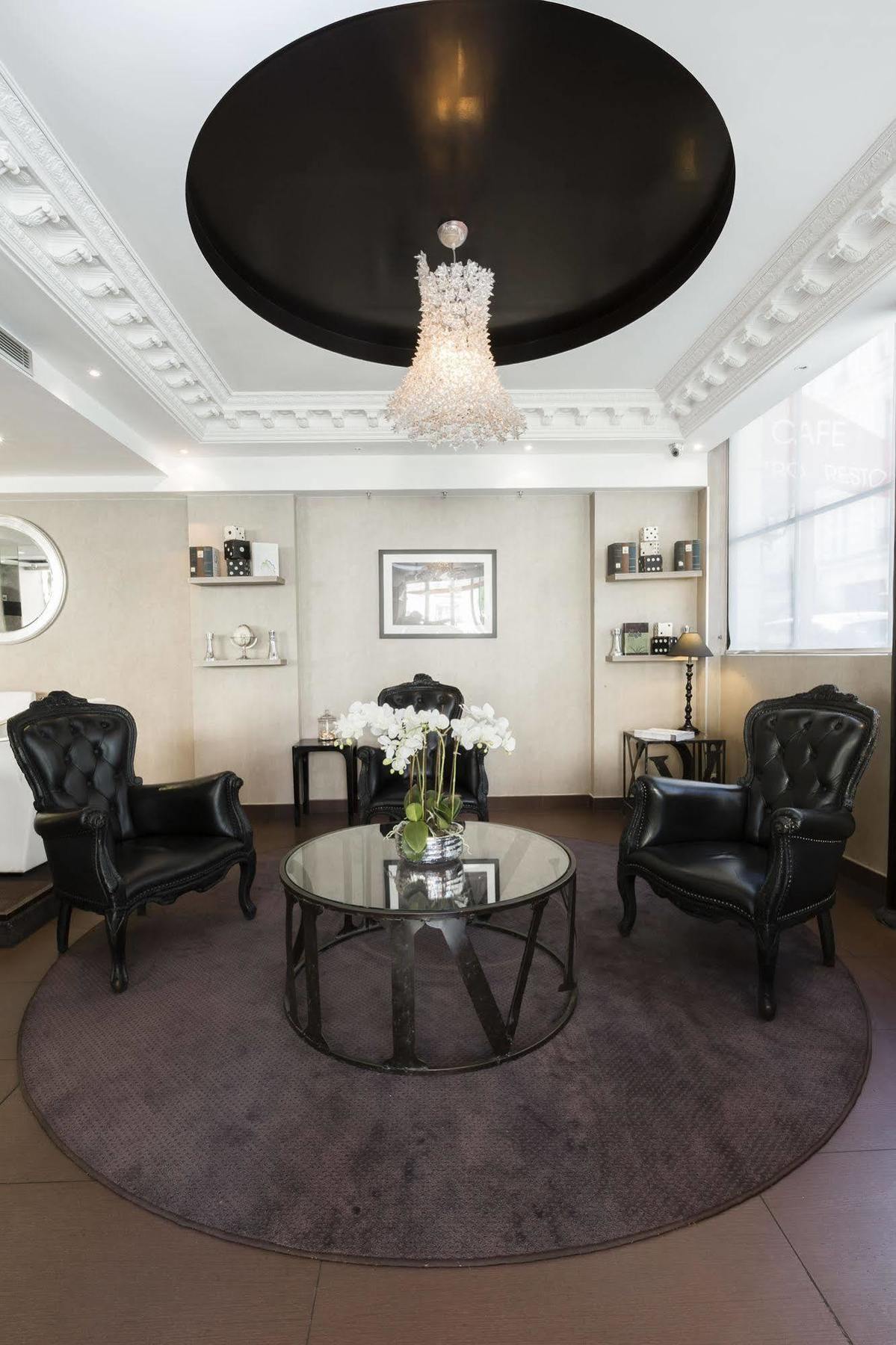 Elysees Bassano 4* Paris